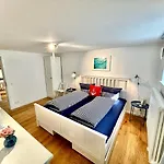 Апартаменты 100m2 Im Haus Am Mit Garten Bei Potsdam Швиловзе